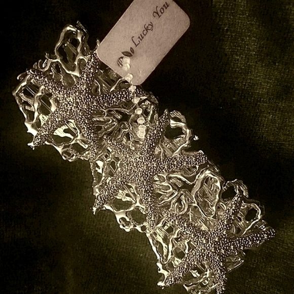 NWT Silver/Gold "Starfish & Kelp" Stretchy Nylon Threading Bracelet - Picture 3 of 5